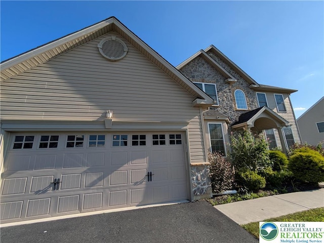 254 Danbury Dr, Upper Nazareth Twp, PA 18064 - photo 2