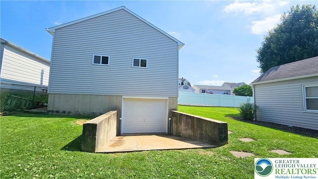 32 Kiernan Ave, Hellertown Boro, PA 18055 - photo 3