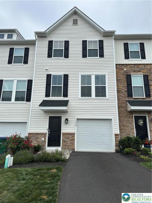 7614 Clayton Ave, Upper Saucon Twp, PA 18036 - photo 1