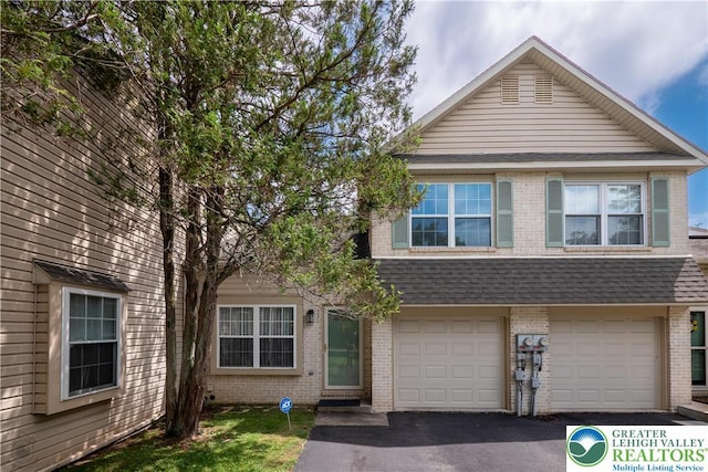 331 Barn Swallow Ln, Upper Macungie Twp, PA 18104 - photo 2