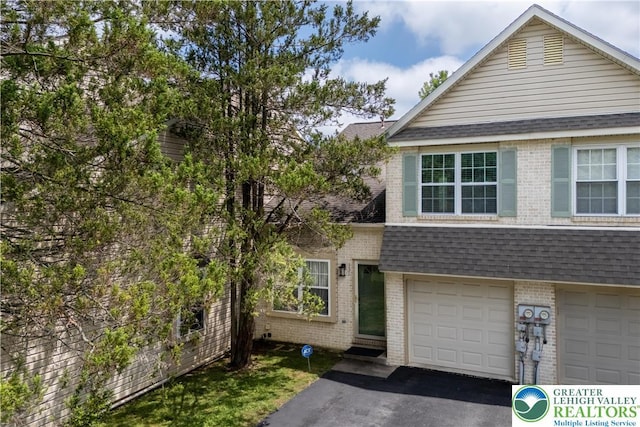 331 Barn Swallow Ln, Upper Macungie Twp, PA 18104 - photo 4