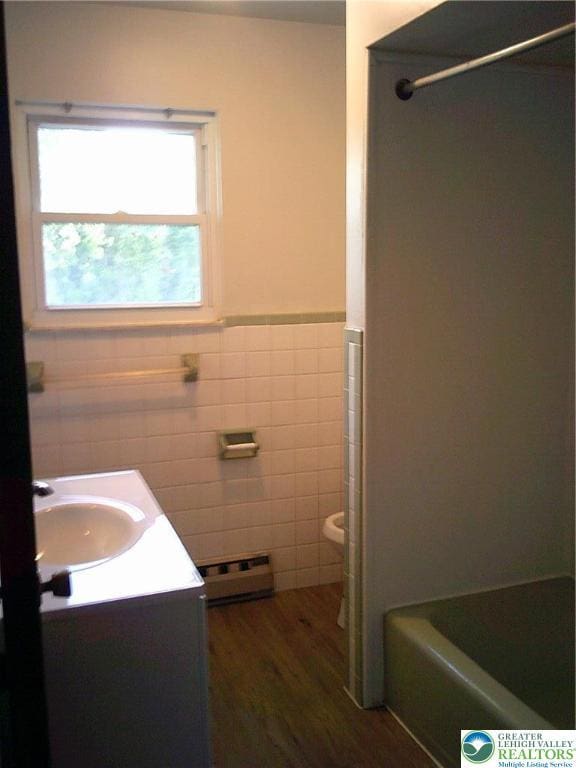2041 Grove St, Allentown City, PA 18104 - photo 12
