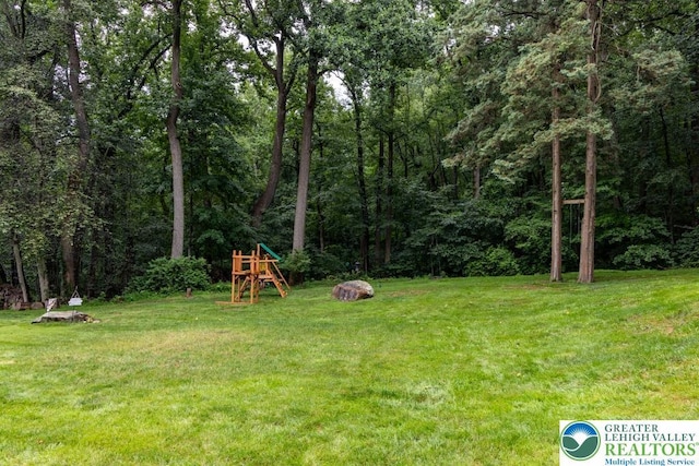 2211 Honeysuckle Rd, Allentown City, PA 18103 - photo 34