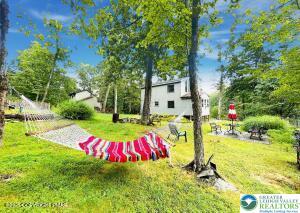 183 Radcliff Rd, Lehman Twp, PA 18324 - photo 4