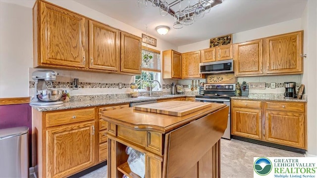 1245 Vera Dr, Forks Twp, PA 18040 - photo 17