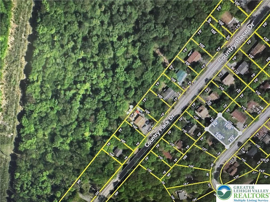 Bumble Bee Way Unit 409, Coolbaugh Twp, PA 18466 - photo 2