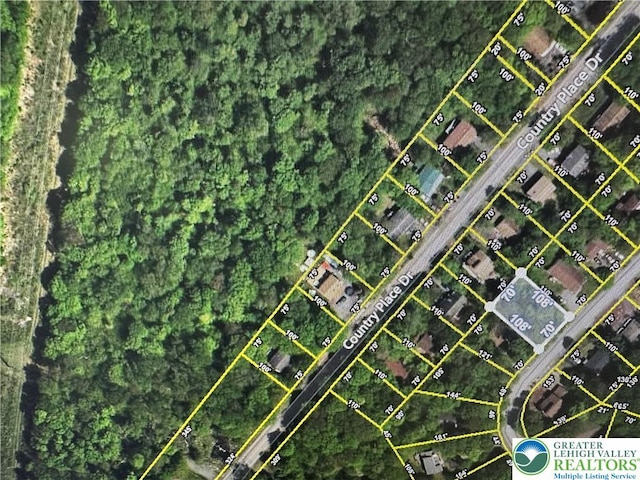 Bumble Bee Way Unit 409, Coolbaugh Twp, PA 18466 - photo 2