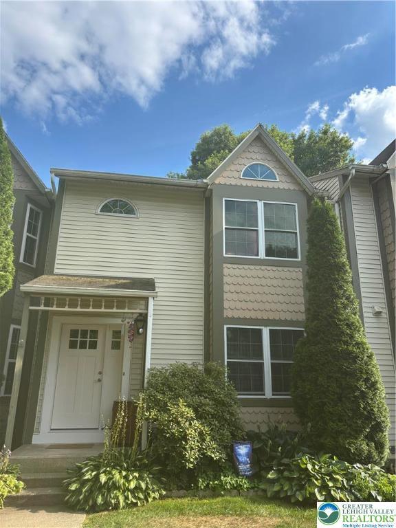 102 Franklin Ct, Bethlehem Twp, PA 18020 - photo 2