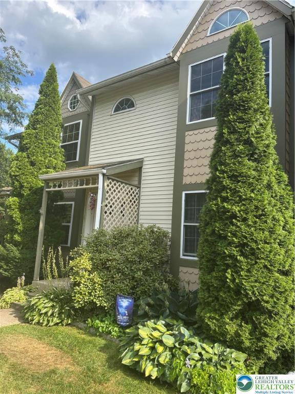 102 Franklin Ct, Bethlehem Twp, PA 18020 - photo 4