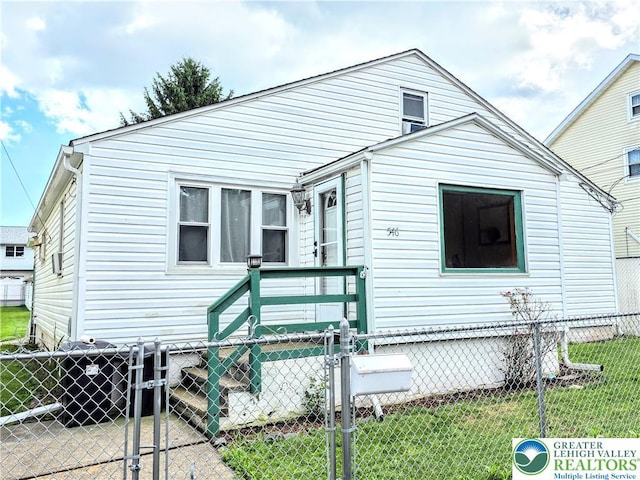 546 W Main St, Weatherly Boro, PA 18255 - photo 3