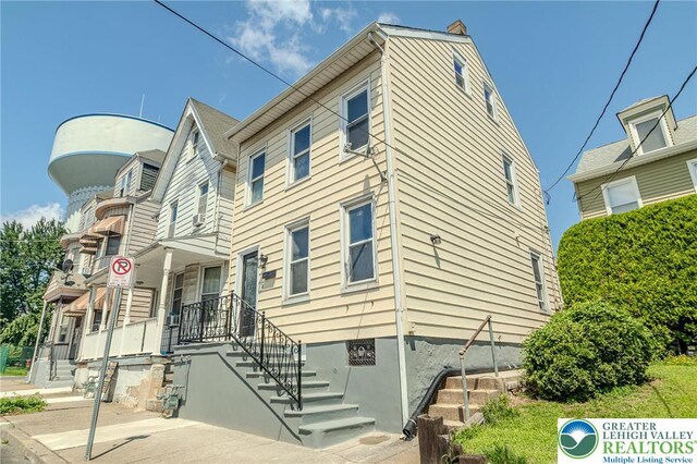 1447 Ferry St, Easton, PA 18042 - photo 3