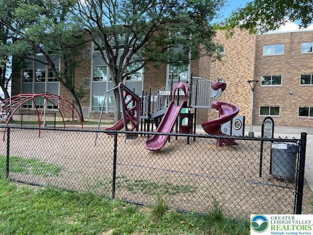 265 E Walnut St, Allentown City, PA 18109 - photo 24