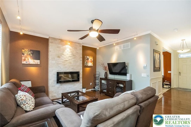 2429 S Front St, Allentown City, PA 18103 - photo 11