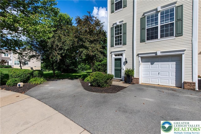 8557 Gateway Rd, Upper Macungie Twp, PA 18031 - photo 11