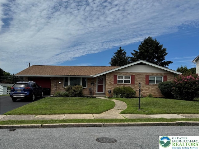 1014 N 10th St, Whitehall Twp, PA 18052 - photo 2