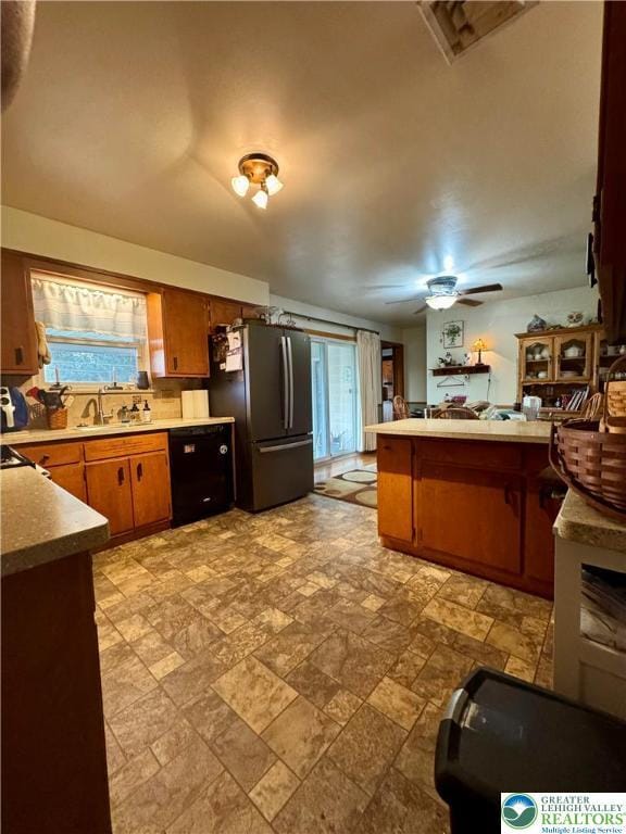 1014 N 10th St, Whitehall Twp, PA 18052 - photo 7