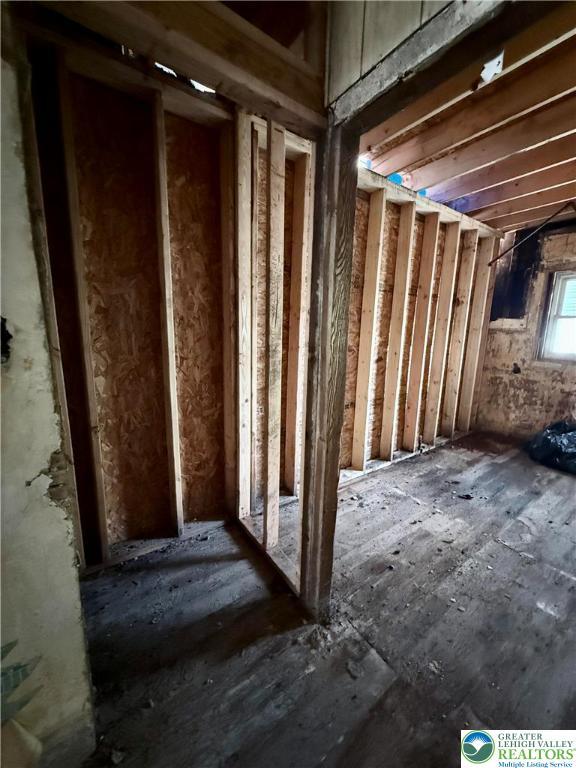 719 W Cedar St, Allentown City, PA 18102 - photo 10