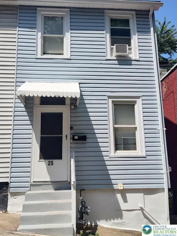 25 S Locust St, Easton, PA 18042 - photo 1