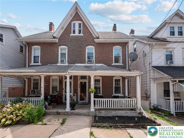 914 Seneca St, Fountain Hill Boro, PA 18015 - photo 1