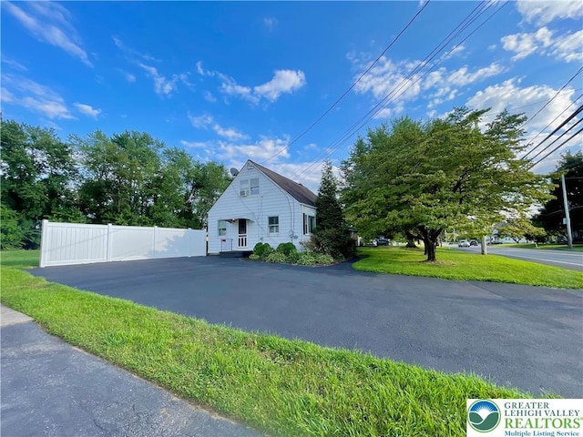 2526 Linden St, Bethlehem City, PA 18017 - photo 3