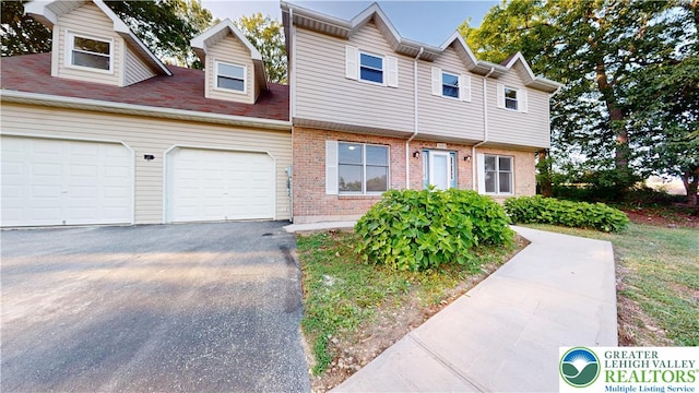 3063 Old Post Rd, Washington Twp, PA 18080 - photo 4