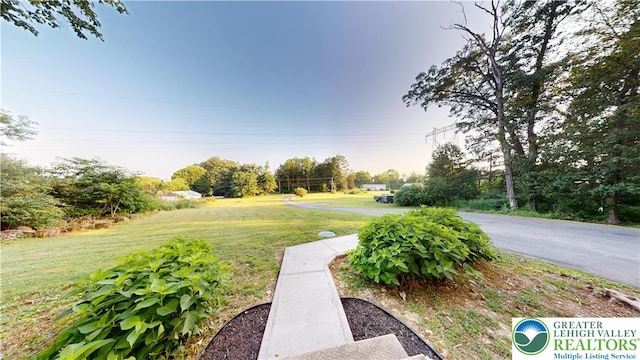 3063 Old Post Rd, Washington Twp, PA 18080 - photo 5
