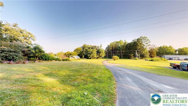 3063 Old Post Rd, Washington Twp, PA 18080 - photo 6