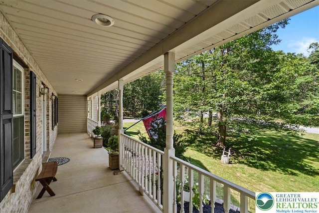 148 Squirrelwood Ct, Polk Twp, PA 18330 - photo 3