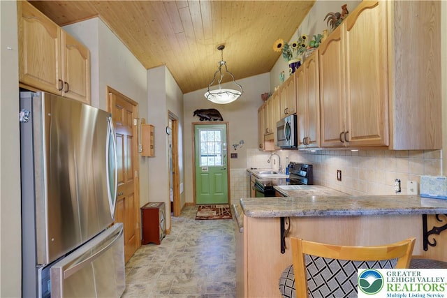 385 Manzanedo Rd, Price Twp, PA 18302 - photo 12