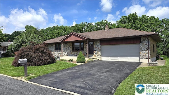 3845 Rosewood Ln, Whitehall Twp, PA 18052 - photo 1