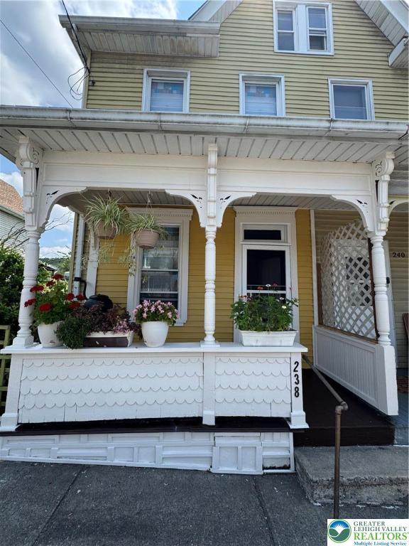 238 W Ridge St, Lansford Boro, PA 18232 - photo 4