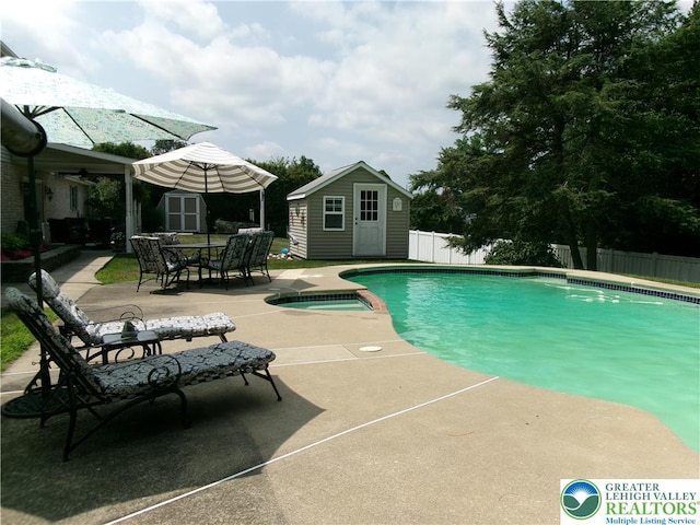 2837 Hillcrest Dr E, North Whitehall Twp, PA 18037 - photo 9