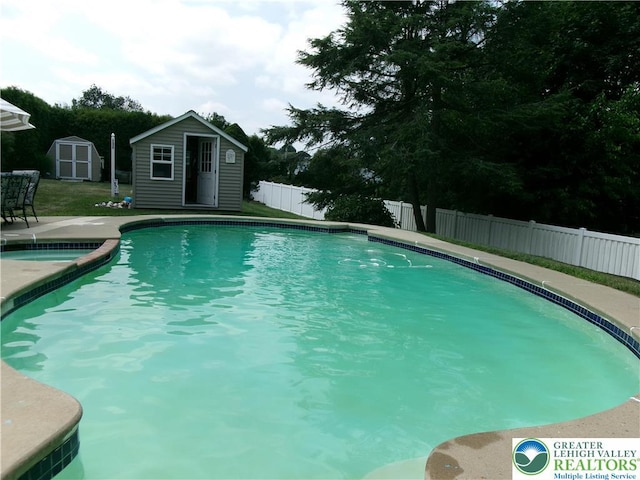 2837 Hillcrest Dr E, North Whitehall Twp, PA 18037 - photo 11