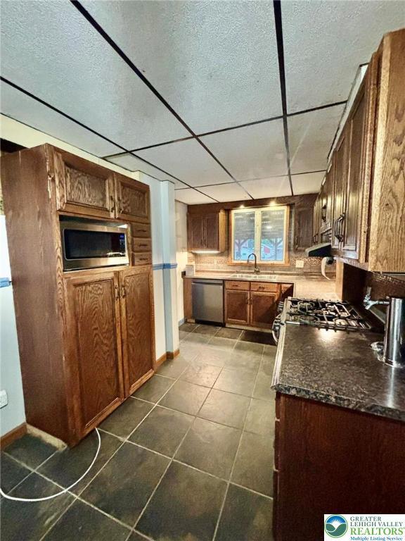 2422 Victor St, Easton, PA 18042 - photo 8