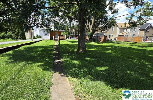 719 Locust St, North Catasauqua Bor, PA 18032 - photo 3