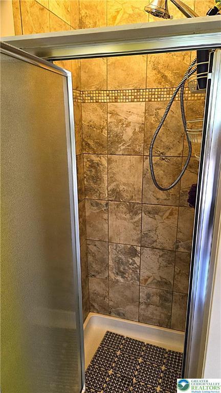 719 Locust St, North Catasauqua Bor, PA 18032 - photo 21