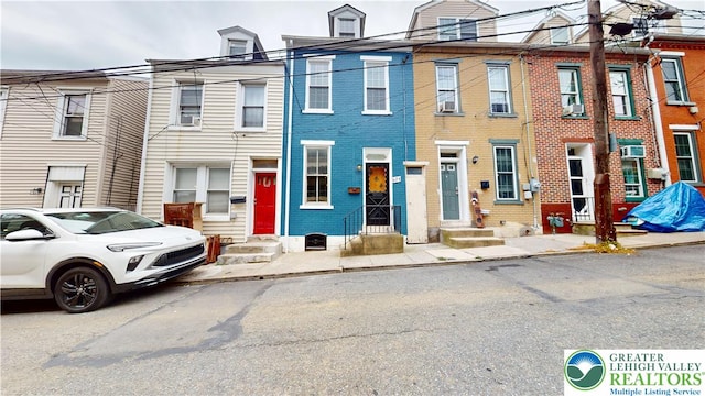424 Oak St, Allentown City, PA 18102 - photo 1