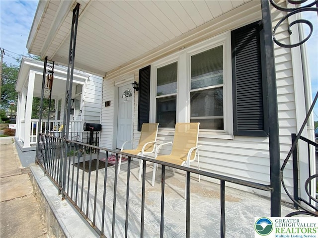 541 Wilkes Barre St, Easton, PA 18042 - photo 3
