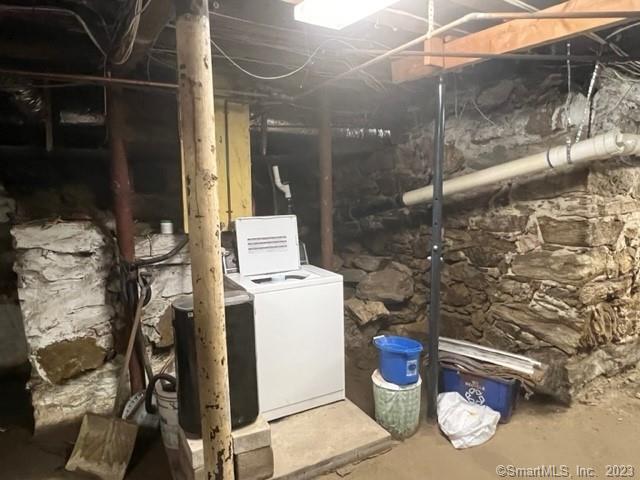 7 Otis St, Norwich, CT 06360 - photo 40