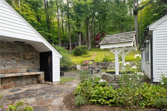 view of yard with a patio area