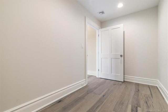 66 High St Unit 55, Guilford, CT 06437 - unfurnished room featuring wood finished floors and recessed lighting