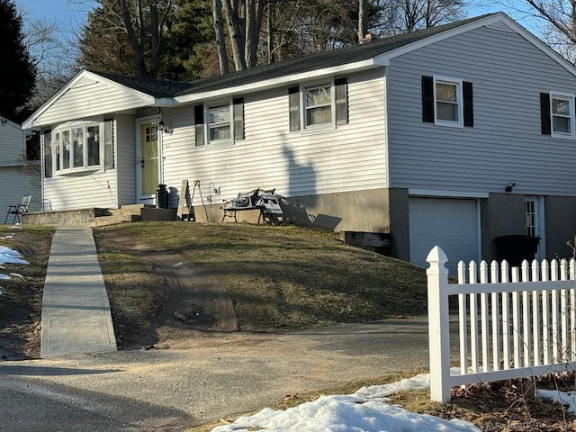 view of front facade with a garage