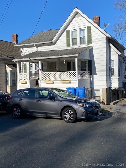 view of front of property with a porch