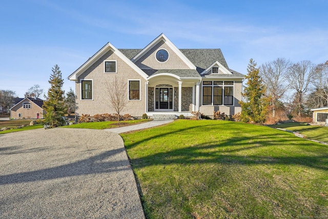 view of front of property with a front yard