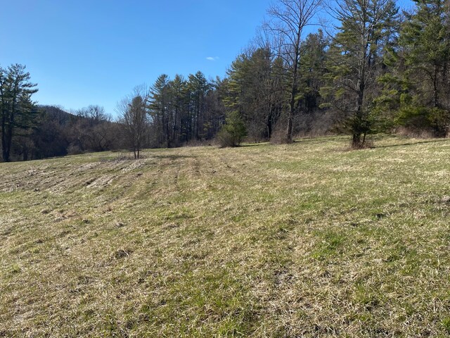 198-3 Beebe Hill Rd, Canaan, CT 06031