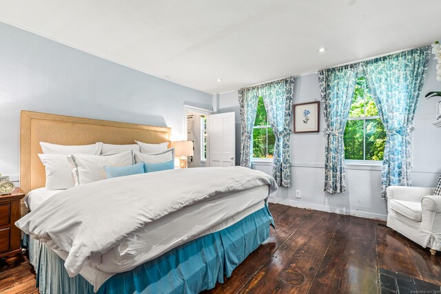 402 Perrin Rd, Woodstock, CT 06281 - bedroom with hardwood / wood-style flooring, baseboards, and recessed lighting