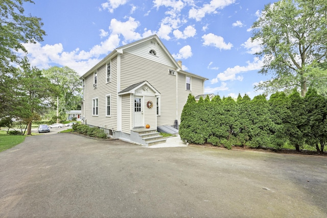 view of front of home