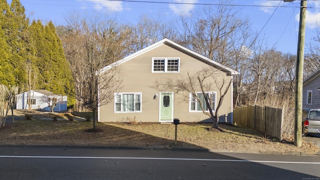 view of front property