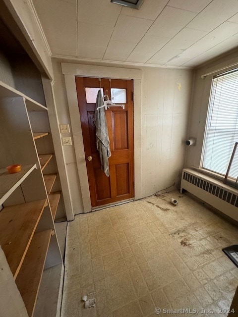 entrance foyer featuring light tile patterned flooring