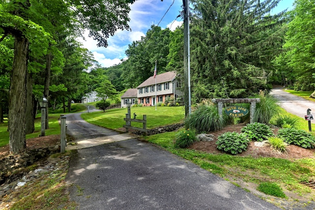 exterior space with a front yard